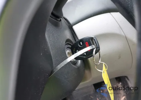 2013 Honda Civic Lx z USA, uszkodzony, nr VIN 2HGFB2F59DH556121